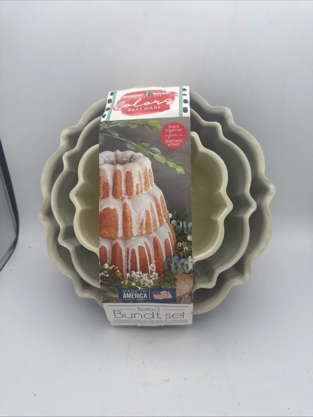 Nordic Ware Colors 3 Piece Tiered Bundt Pan Set Blue New USA Made Aluminum
